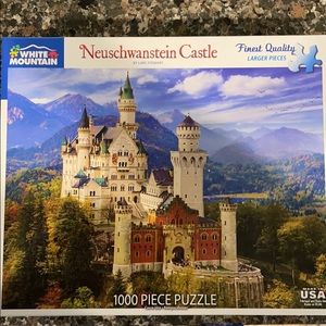 White Mountain 1,000 piece puzzle - Castle